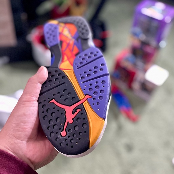 Jordan 8 Three peat - Picture 3 of 4